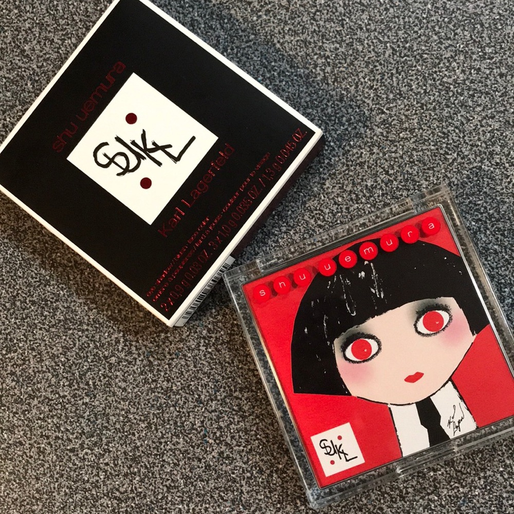 Shu Uemura x Karl Lagerfeld Smoky Velvet Palette